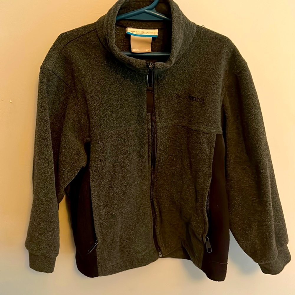 Columbia fleece jacket, kids’ size 6/7, gray/black